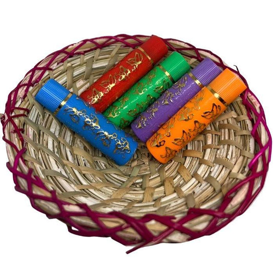 5_magic_lipsticks_layed_on_a_basket