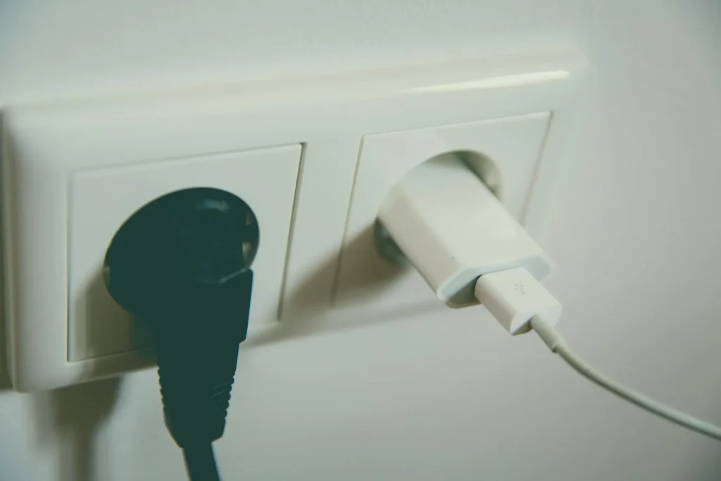 What-Adapter-Do-I-Need-for-Morocco-moroccangiftshop.com