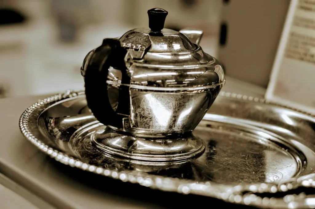 moroccangiftshop.com-moroccan-teapot